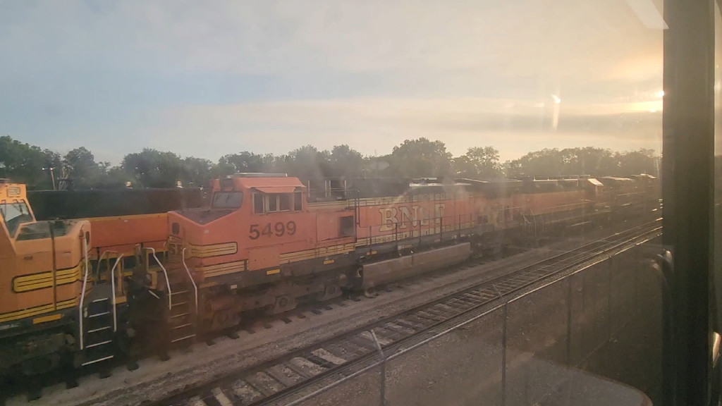 BNSF 5499